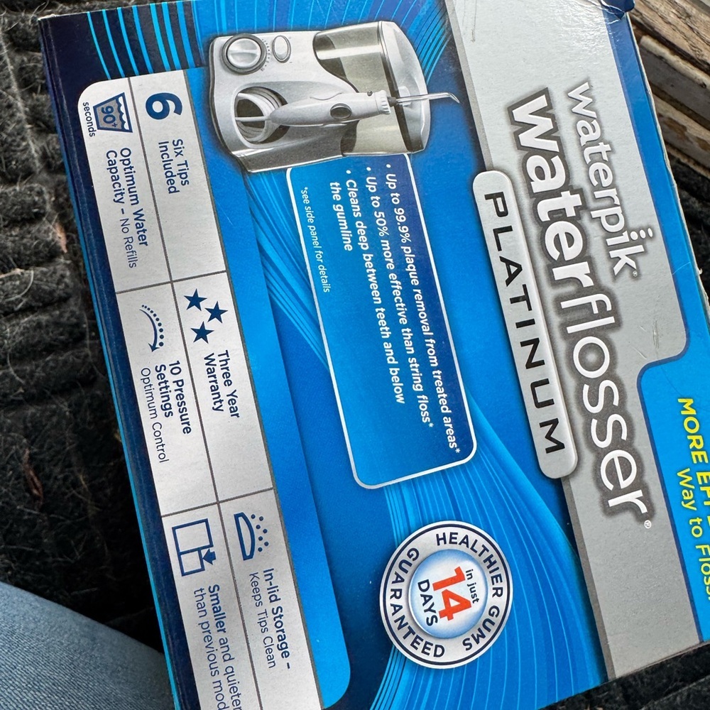 Waterpik Water Flosser Platinum w Xtras - Picture 6 of 8